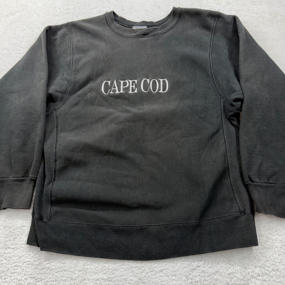 Vintage Cape Cod Sweatshirt Crewneck Pullover Embroidered Graphic Spell Out Gray
